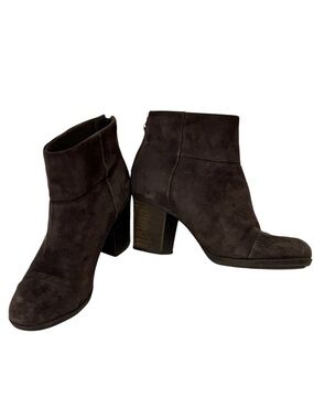 CLARKS Taupe Brown Faux Suede Heeled Ankle Boots Size 8